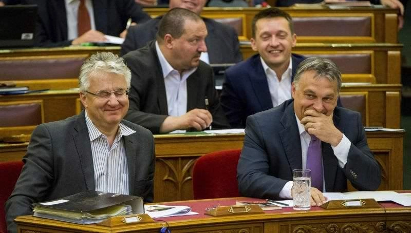 Áprilisban egy kormányrendelettel vették el az ellenzéki vezetésű gödi önkormányzat iparűzési adóból származó bevételét.
