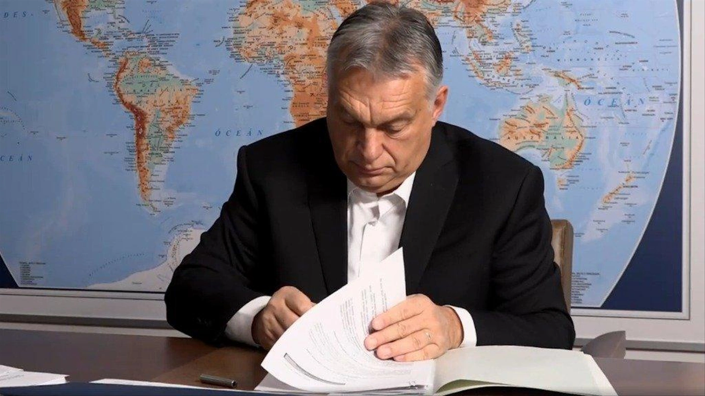 orban_viktor_alair_ingyen_net_rendelet_digitalisoktatas.jpg