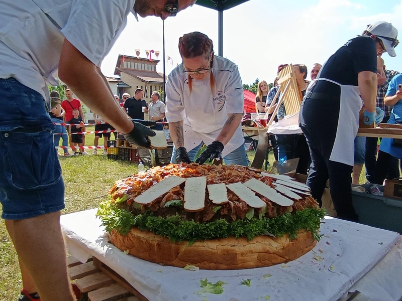 Halmai Ferenc, a Tisza jelöltje Jászberényben. Fotó: Szol24
