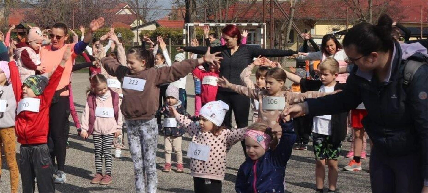 rekdontfutletszentkir0_0-928x420.jpg