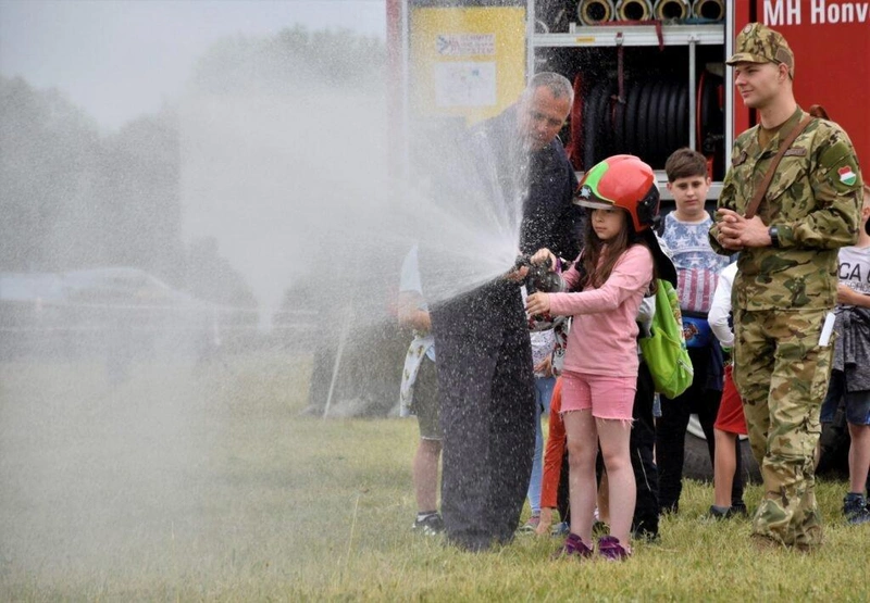 Tűzoltó leszel s katona! / Fotó: Hraskó István