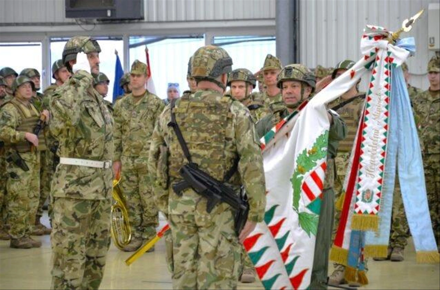repulobazis-parancsnoki-atadas-atvetel-13-637x420.jpg