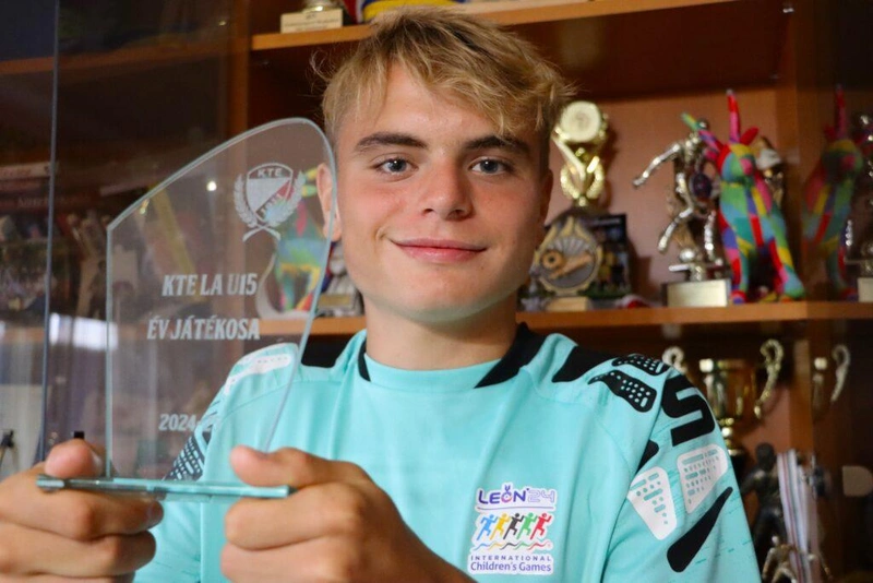 Az U15-ösök között ő érdemelte ki a legjobb játékosnak járó díjat az elmúlt szezonban