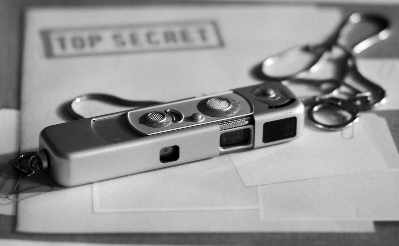 spy-camera-1702973_1920.jpg