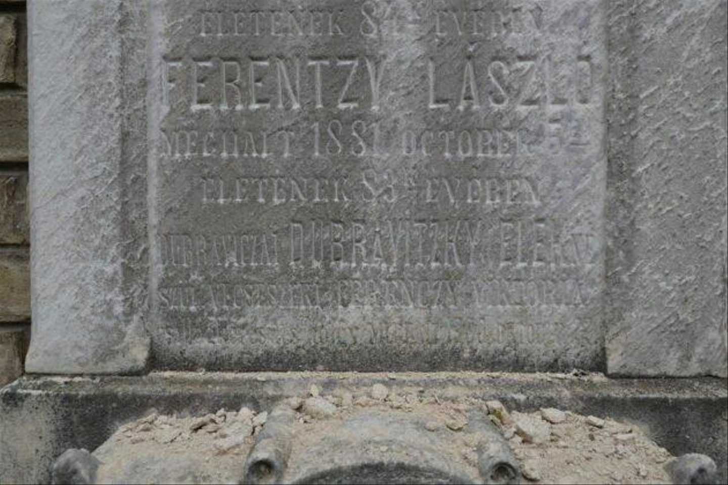 Szentharomsag-temeto-Ferenczy-kapolna-26-630x420.jpg