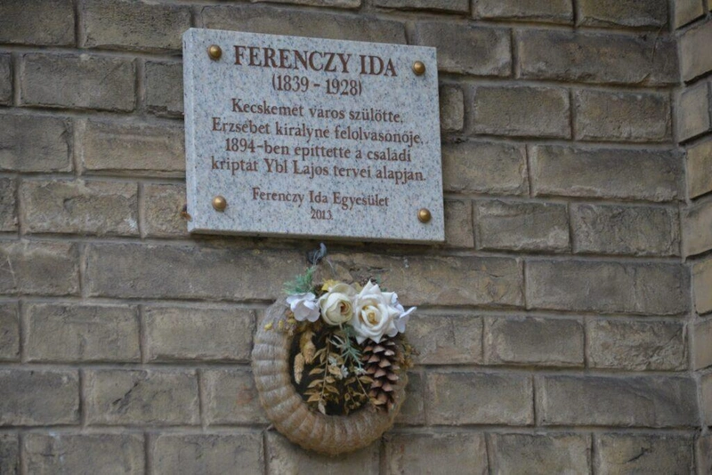 Szentharomsag-temeto-Ferenczy-kapolna-31-1024x683.jpg