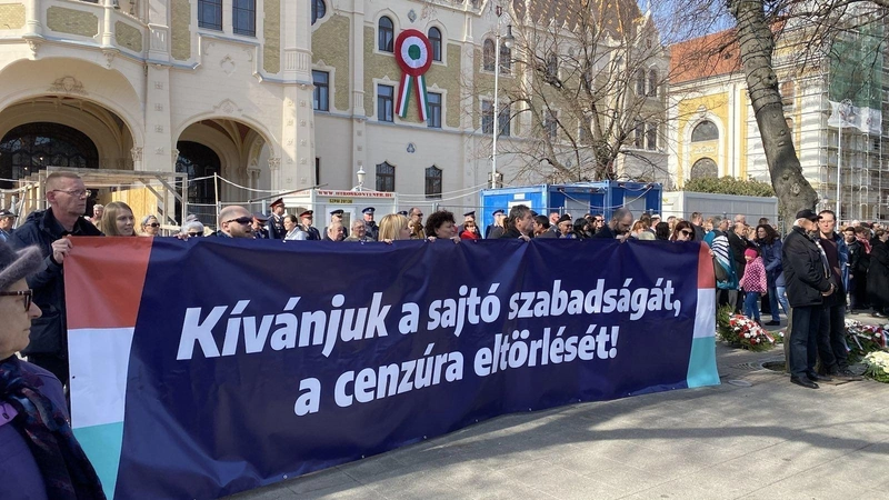 Szokene-05-1-300x169.jpg
