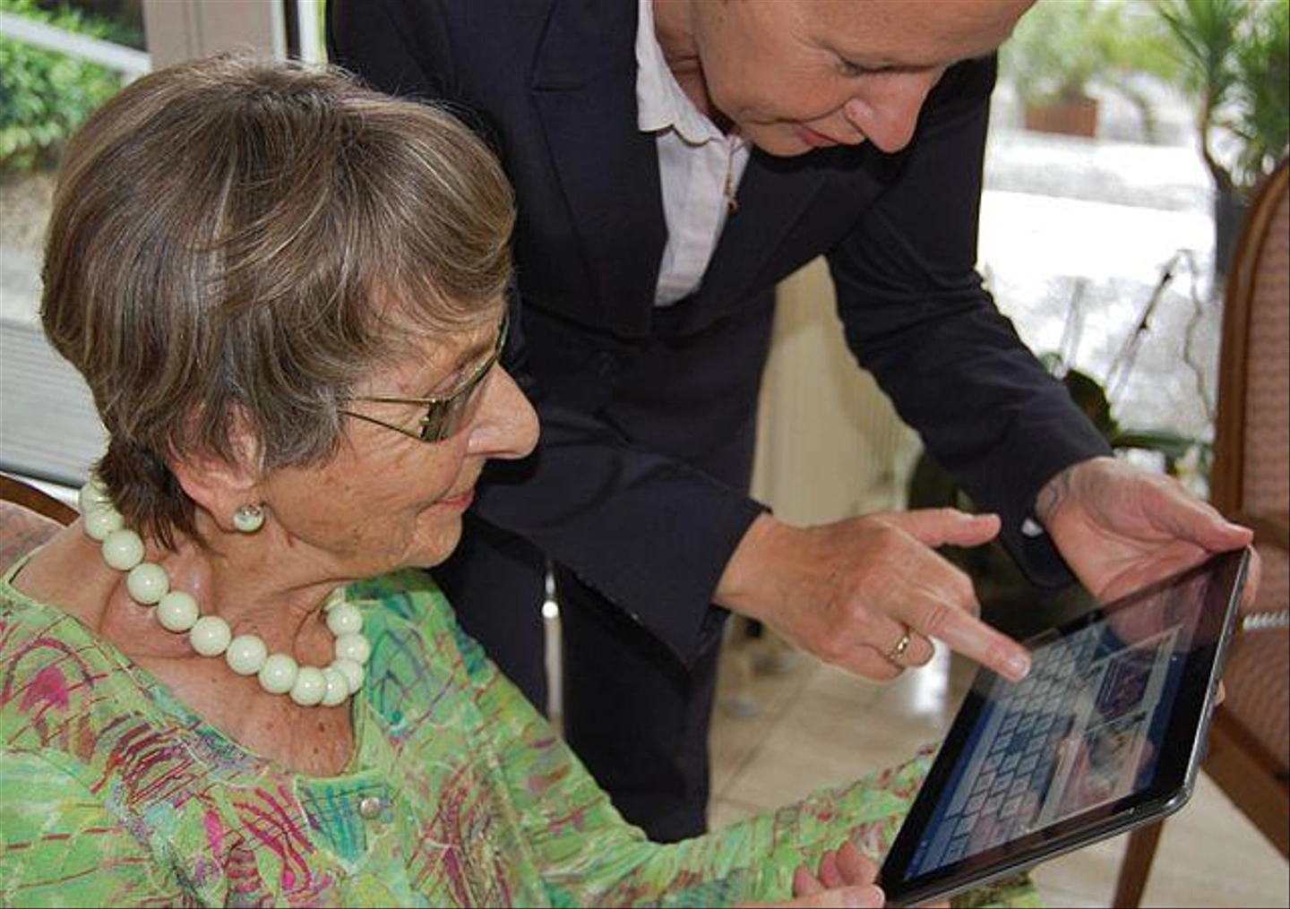 Tablet-PC_Parkwohnstift_04.jpg