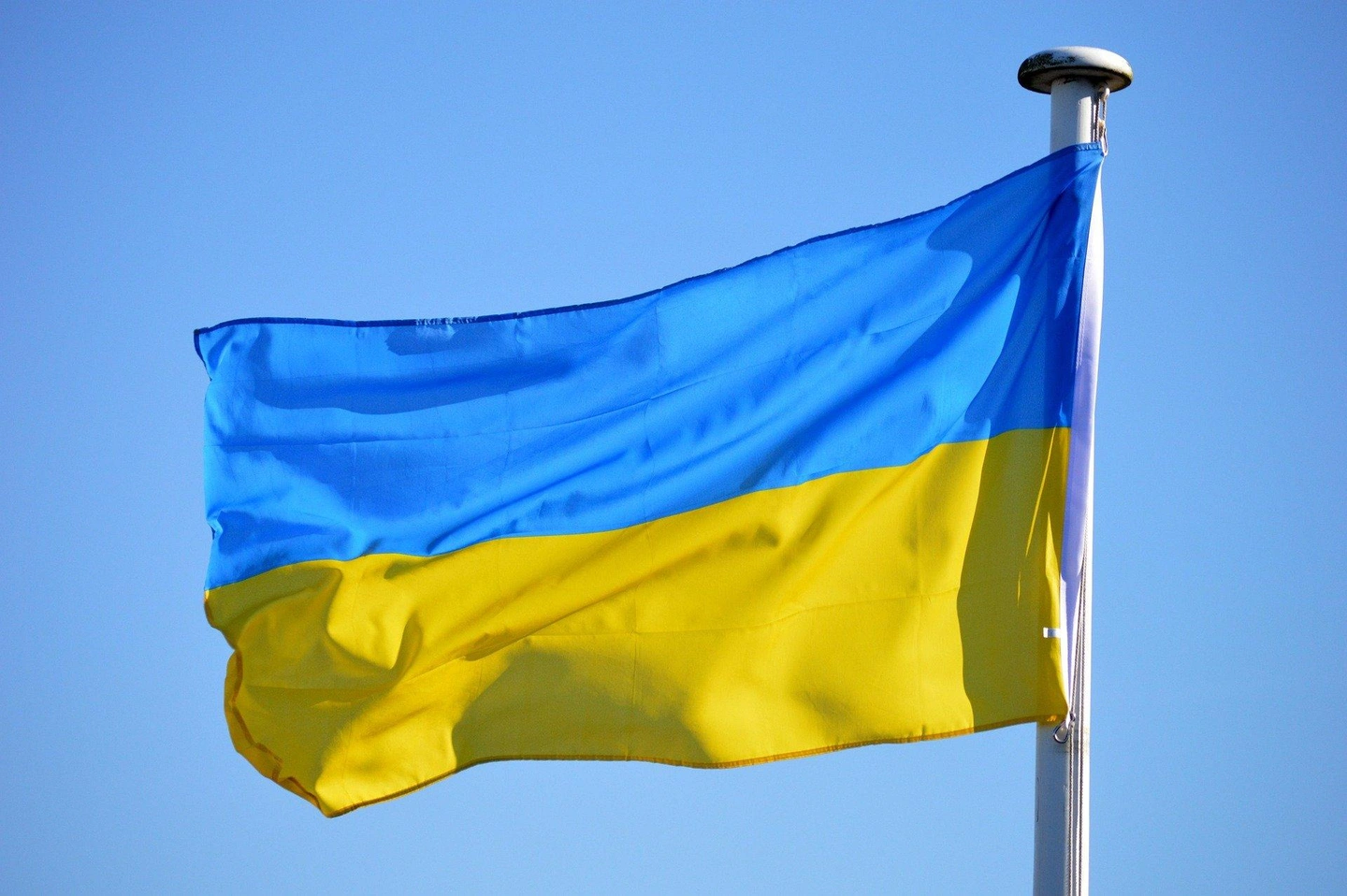 ukraine-flag-7061938_1920.jpg