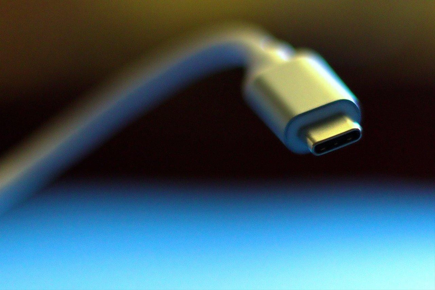 usb-4718921_1280.jpg