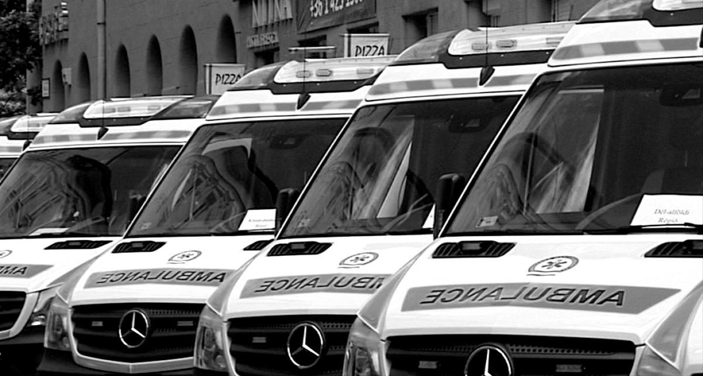 vilagelsok-kozott-a-magyar-mentok-uj-csucsmodellje-videoval-1200x642-1-blackwhite.jpg