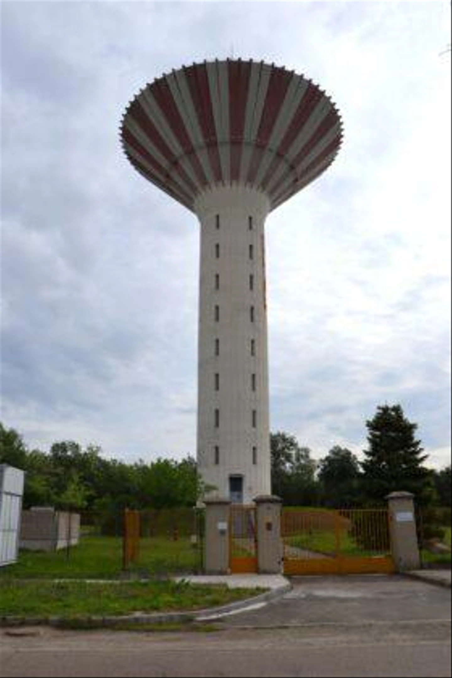 viztorony-1-280x420.jpg