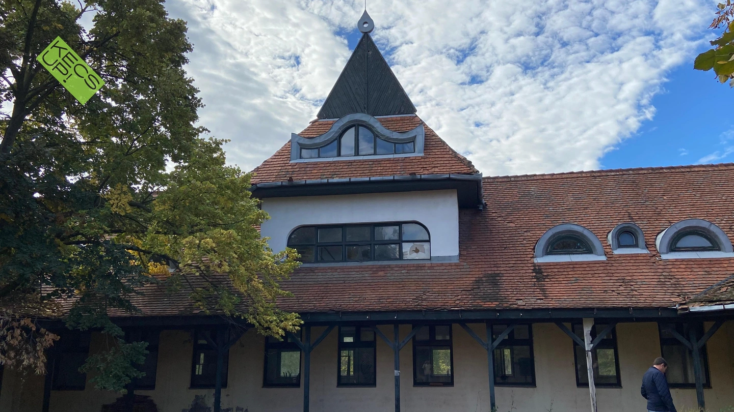 Tó Hotel (2)