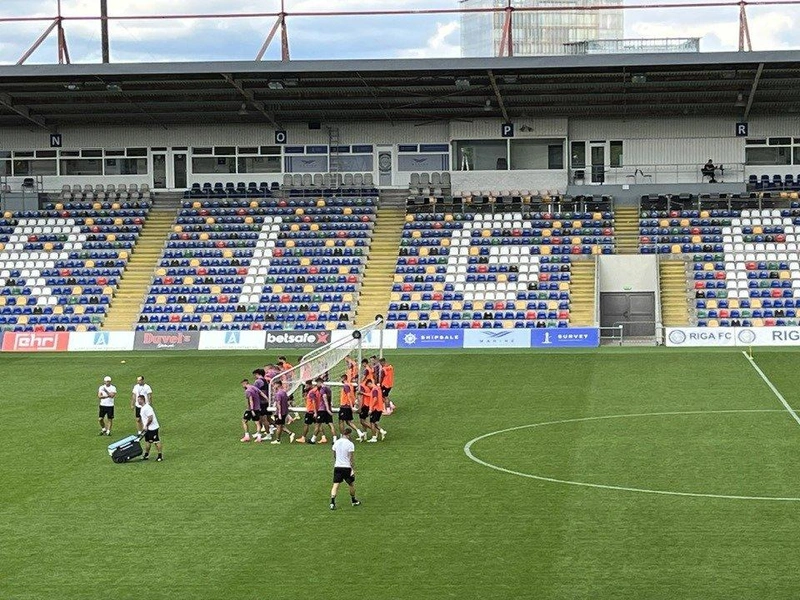 KTE-edzés a rigai stadionban / forrás: Király József Facebook oldala