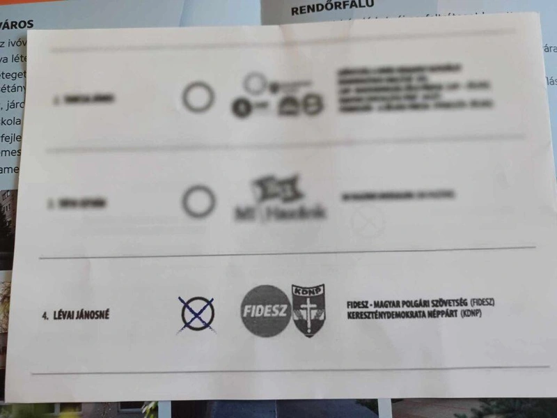 Ez egy másik, hasonló technikával készült nyomtatvány a Rendőrfaluból