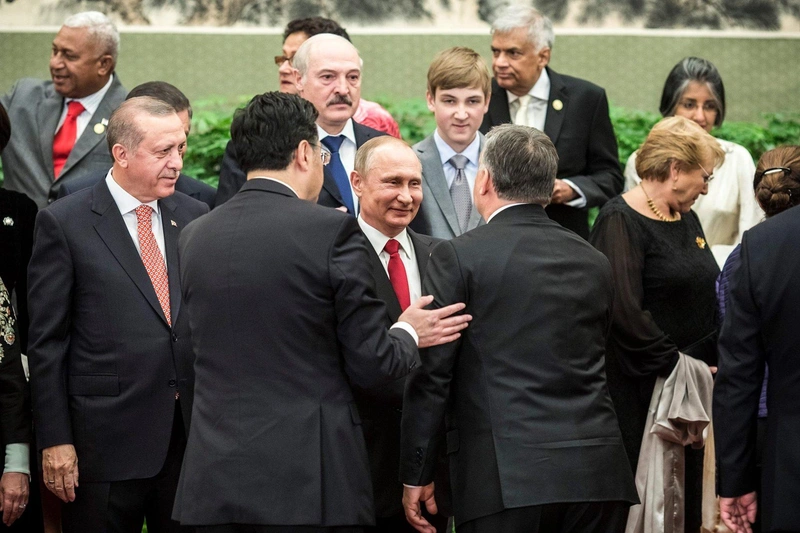Putyin mellett Erdogan, az orosz elnök mögött Lukasenka és a fia Fotó: Orbán Viktor Facebook-oldala