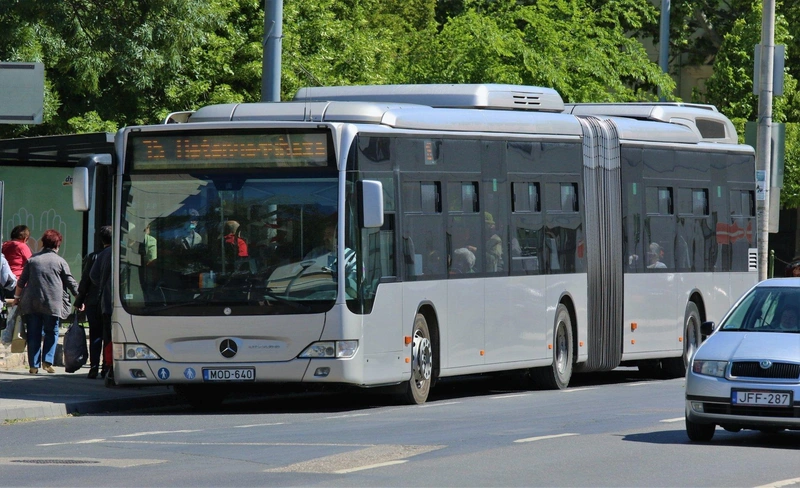 Citaro-hibridhajtasu-busz-2_.jpg