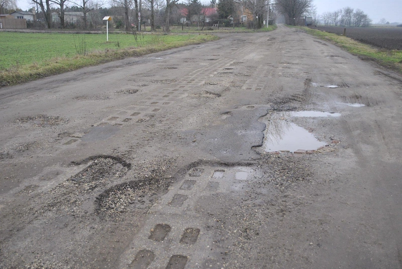 Kátyús, foltozott utak a Talfája köz végén / Forrás: kecsup.hu