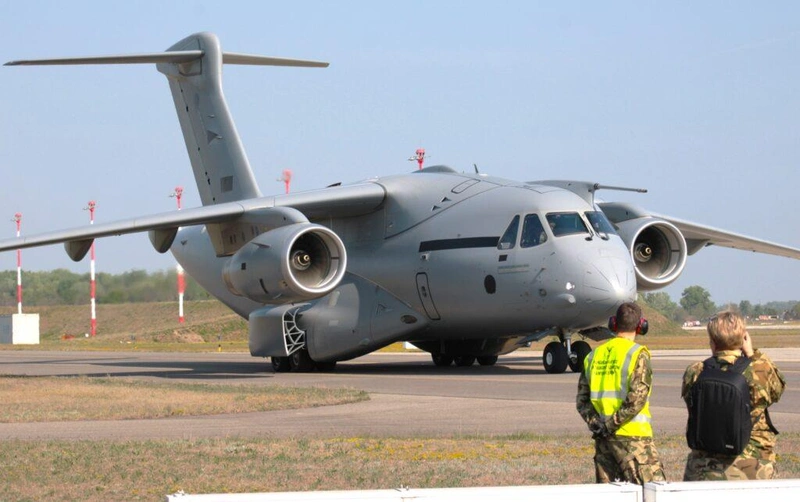 Embraer-KC-390-12-1024x643.jpg
