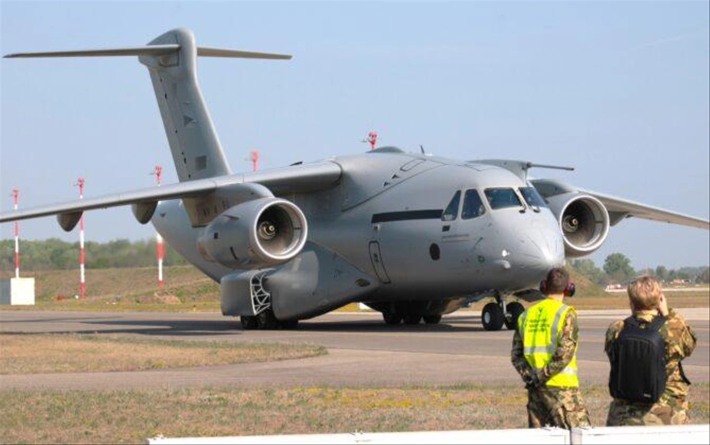 Embraer-KC-390-12-669x420.jpg