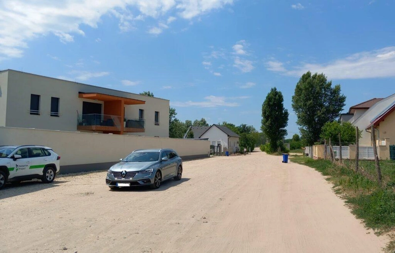 Az Irinyi út folytatása a Károly Róbert körút felé / Fotó: Hraskó István