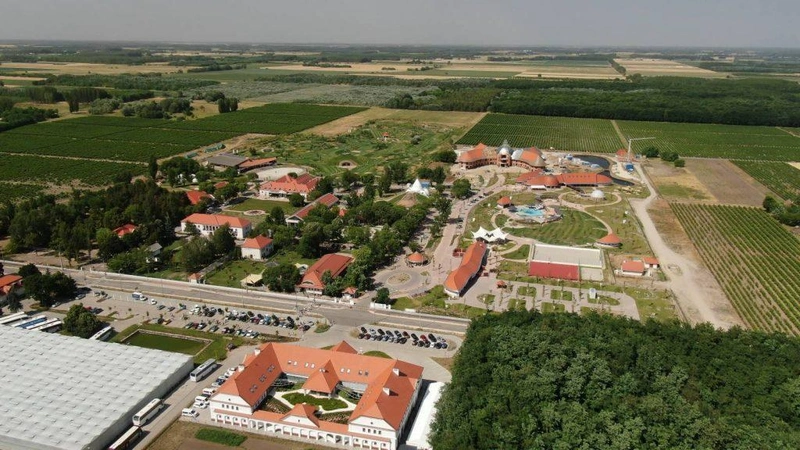 Lakitelek-clap-1024x576-1.jpeg