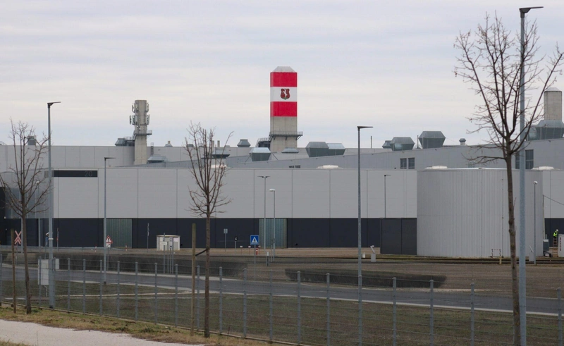Mercedes-gyar-2024-februar-2-1920x1178.jpg