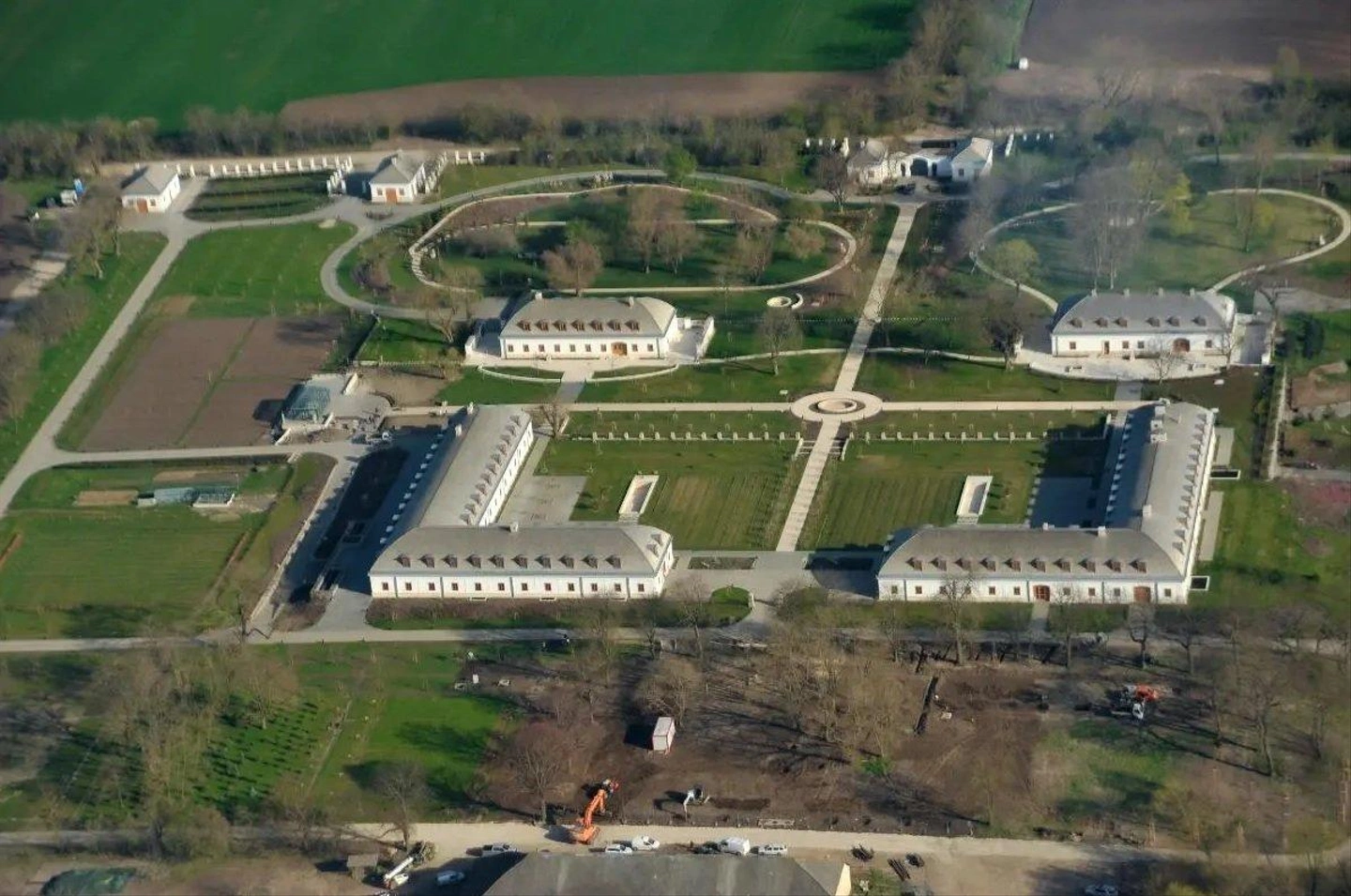 Nevtelen.jpg