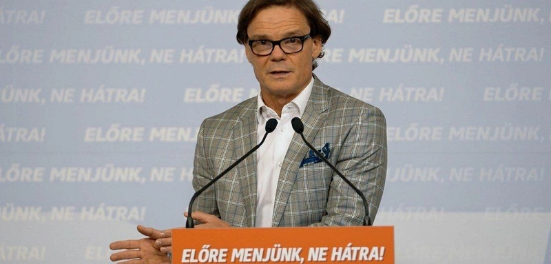 Szabad_Pecs_Banki-Erik-Fidesz-sajtoosztaly.jpg