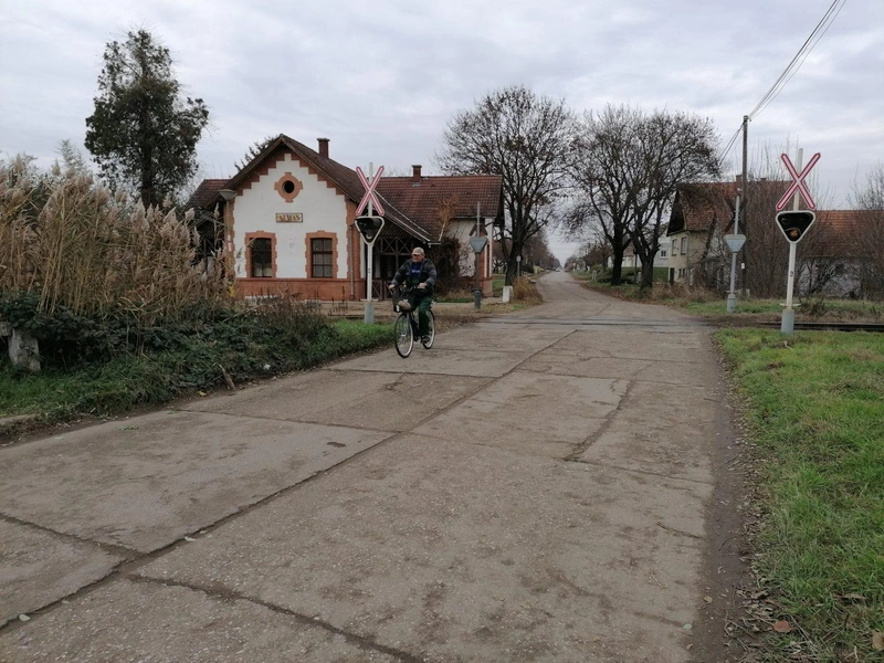 alm-s-e1607795292216.jpg