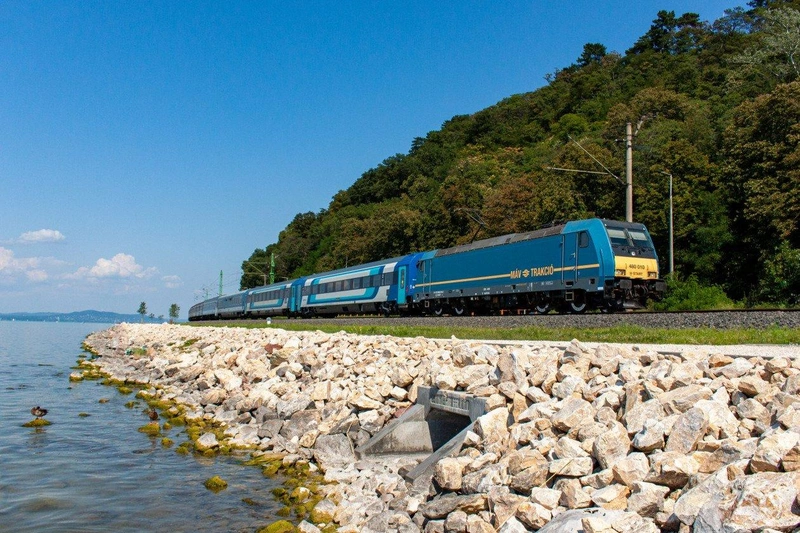 balaton-ic.jpg