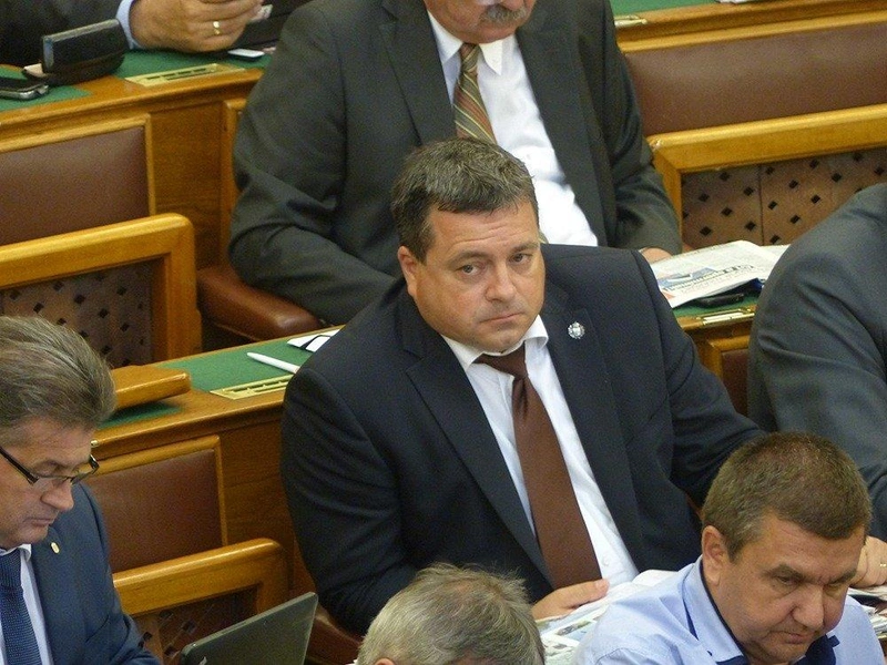 banyai-kicsi.jpg
