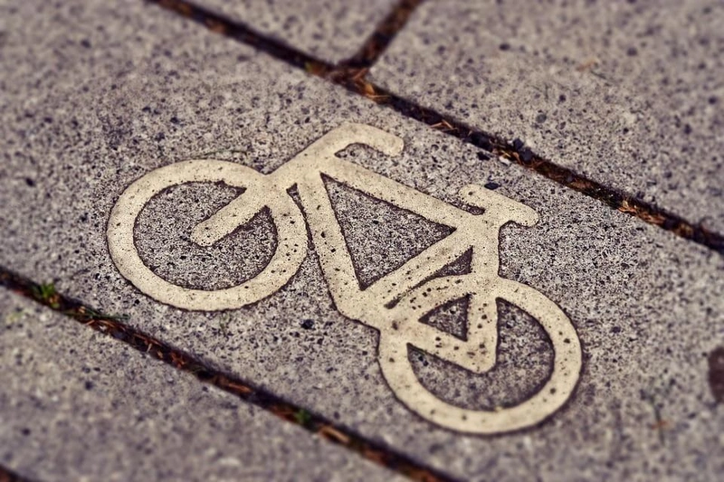 cycle-path-3444914_960_720.jpg