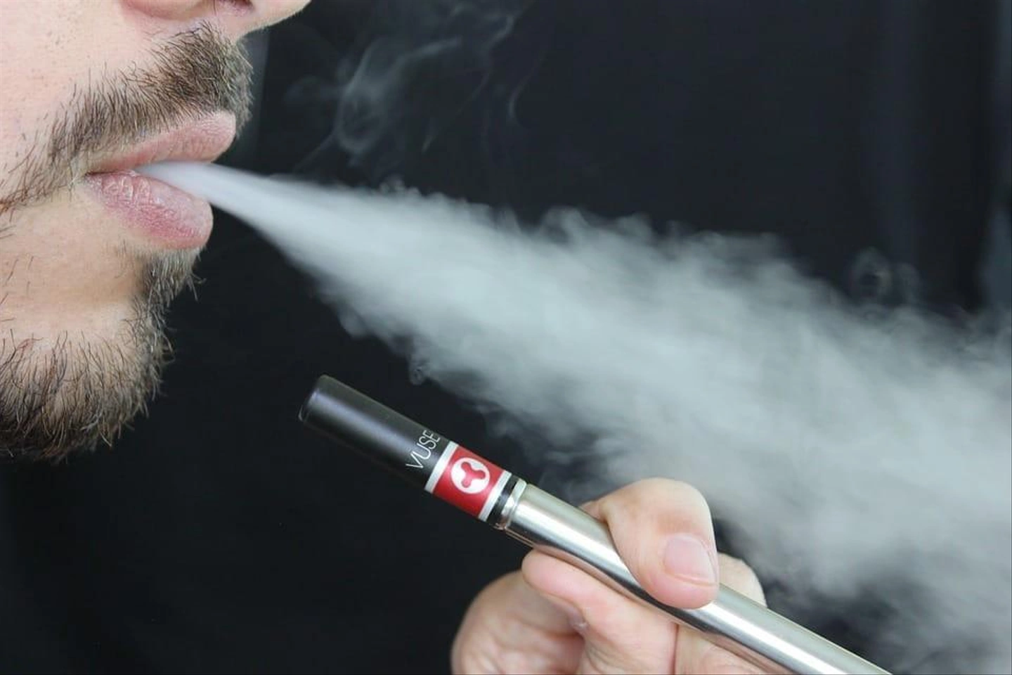 e-cigarette-1301670_960_720.jpg