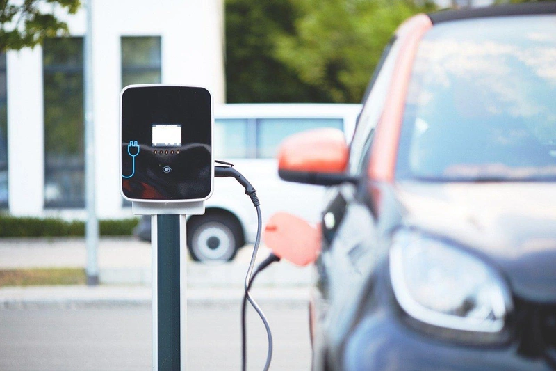 electric-car-g86980751b_1280.jpg
