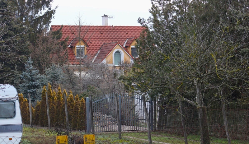emberoles-Napkelet-utca-13-1-scaled-1920x1110.jpg