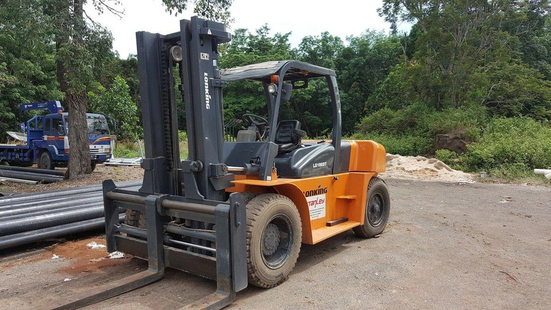 forklift-2660508_1280.jpg
