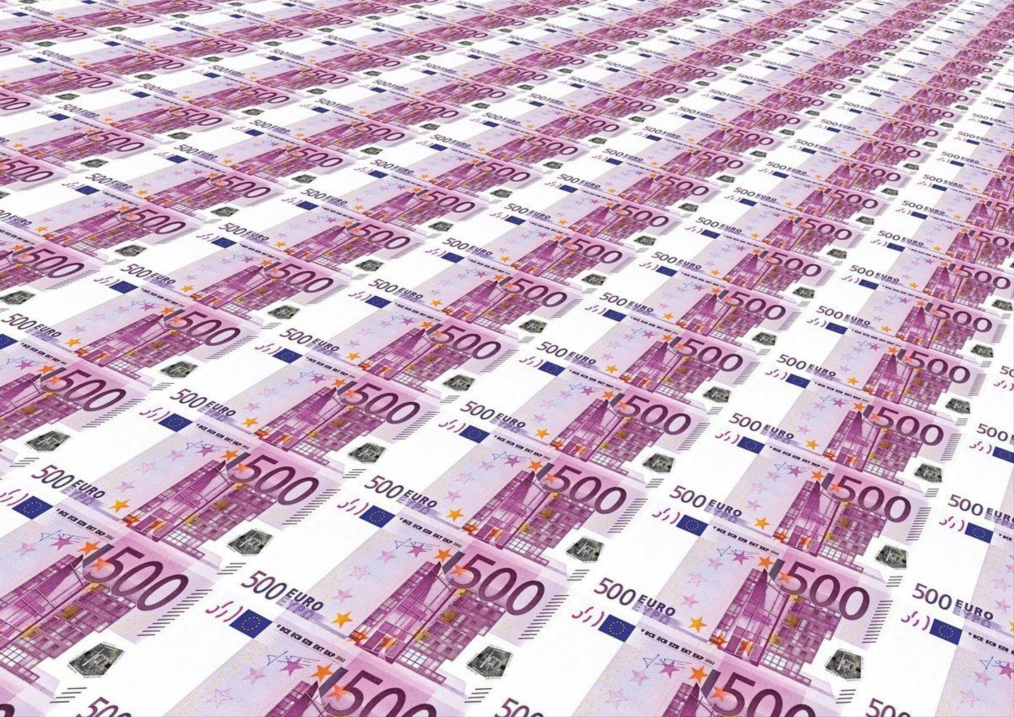 glut-of-money-432688_1920.jpg