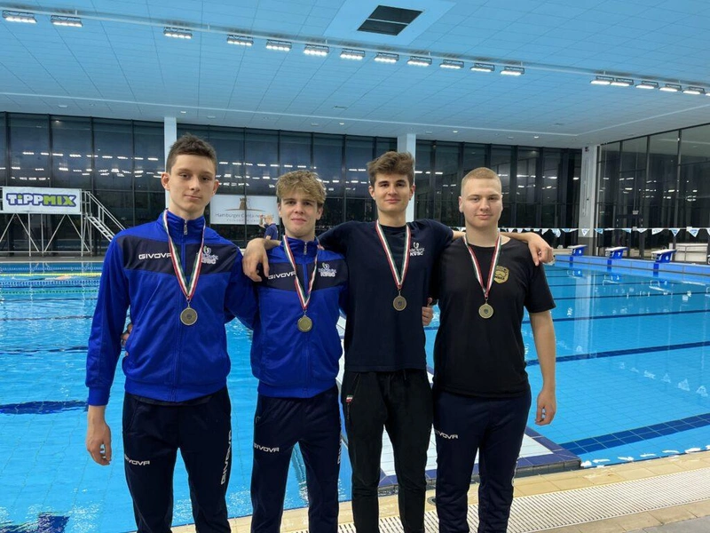 Misits Máté, Décsei Marcell, Wórum Regő és Juhász Dominik az országos bajnokságon