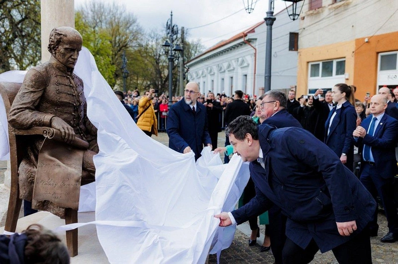 kolcsey-szobor.jpg