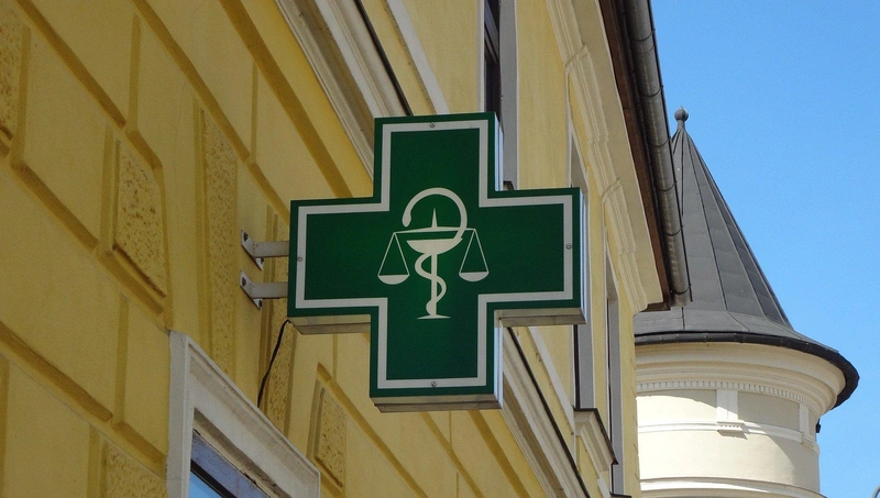 mdfrescueryoutube-logo-pharmacy-3215049_1920.jpg