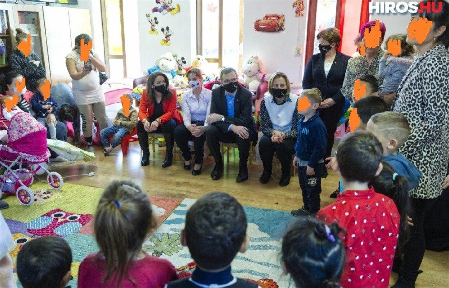 mezeiutcafotohiros.jpg