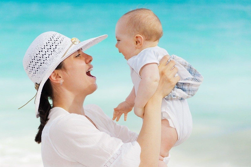 mother-gacf7cb225_1280.jpg