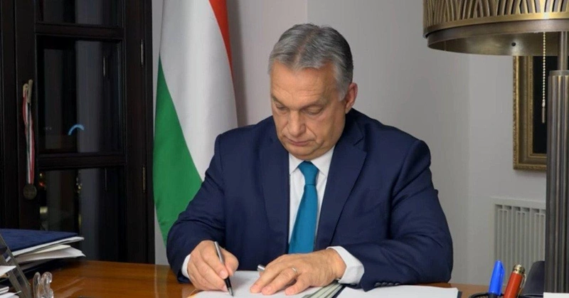 orban24.jpg