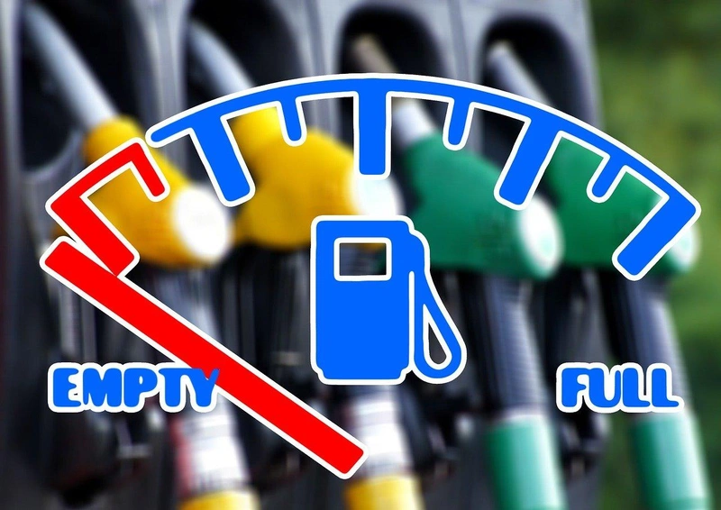 petrol-2268907_1280.jpg