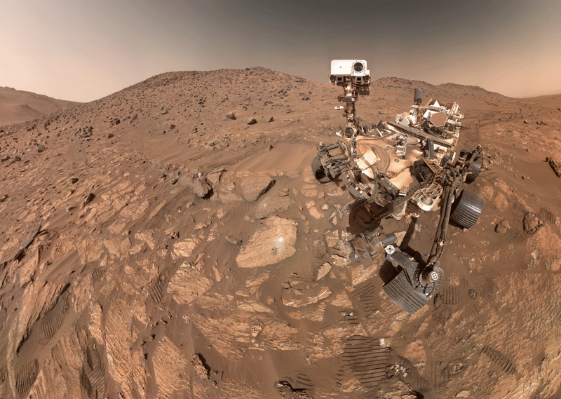 pia26344-perseverance-selfie-at-cheyava-scaled-1920x1364.gif
