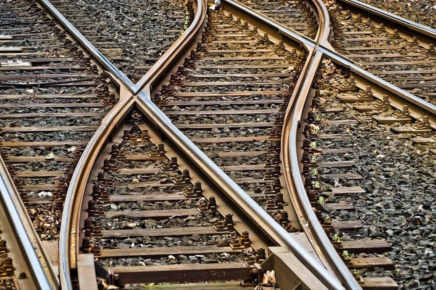 rails-3309912_960_720-1.jpg