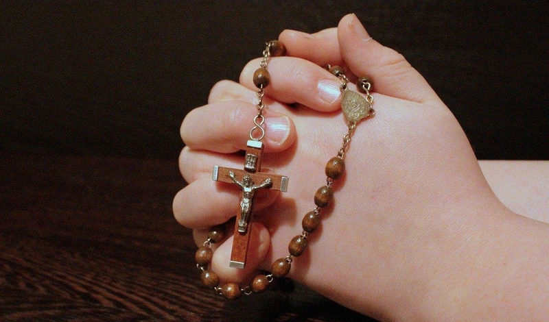 rosary-1211064_1280.jpg