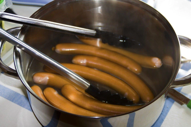 sausage-g9fb7f6f39_1280.jpg