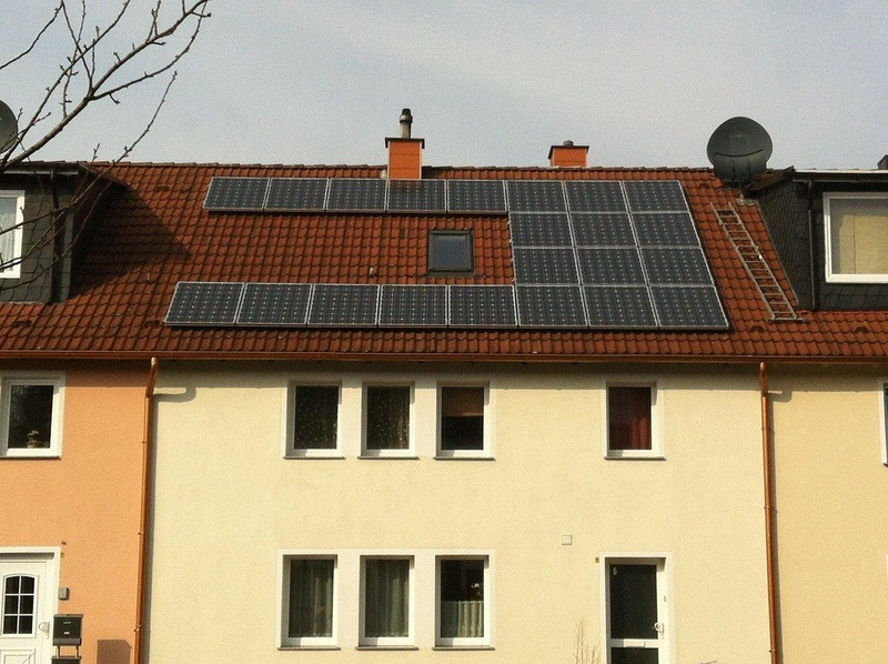 solar-modules-1634596_1280.jpg